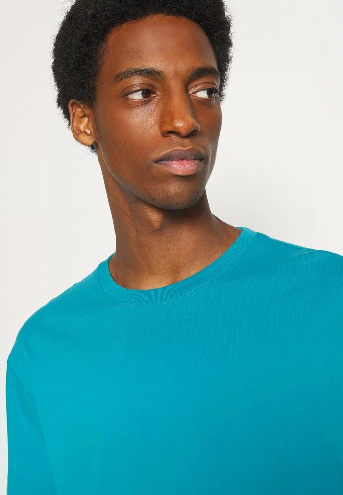 Selected Homme SLHLOOSEGILMAN O NECK TEE - T-shirt Basique - Bluejay 5 Selected Homme SLHLOOSEGILMAN O NECK TEE - T-shirt Basique - Bluejay – Image 5