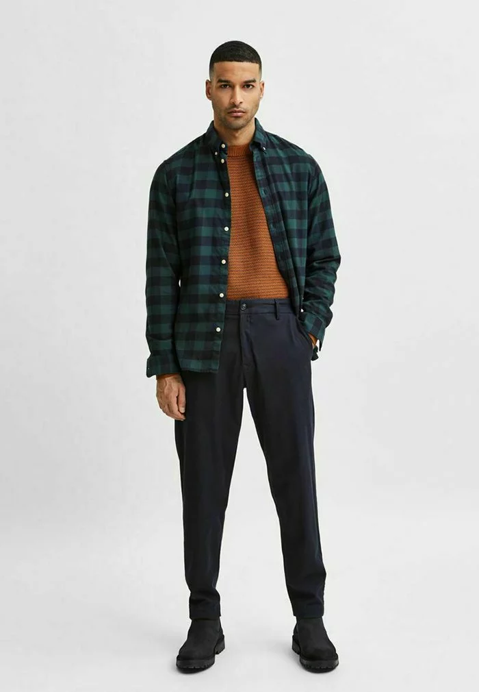 Selected Homme SLHSLIMTAPERED YORK - Chino - Dark Sapphire 1 Selected Homme SLHSLIMTAPERED YORK - Chino - Dark Sapphire