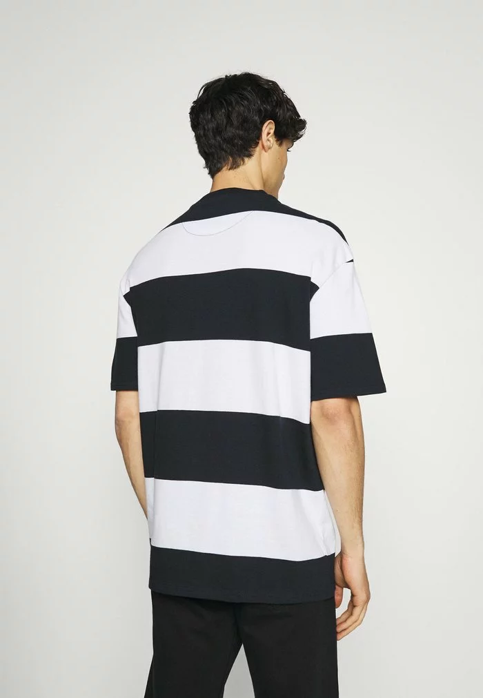 Selected Homme SLHLOOSEBOLD - T-shirt Imprimé - Sky Captain/bright White 3 Selected Homme SLHLOOSEBOLD - T-shirt Imprimé - Sky Captain/bright White – Image 3