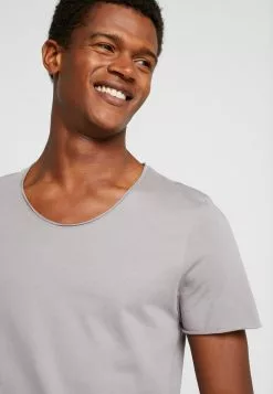 Selected Homme SLHNEWMERCE O-NECK TEE - T-shirt Basique - Frost Gray -Selected Homme Soldes Boutique c8c55eee08a14ec2b64c5b927a8cf1af