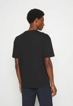 Selected Homme SLHLOOSEGILMAN O NECK TEE - T-shirt Basique - Black 9 Selected Homme SLHLOOSEGILMAN O NECK TEE - T-shirt Basique - Black -Selected Homme Soldes Boutique c91df0642c7846b7a6a3e71efc475c93