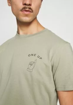 Selected Homme SLHCARTER O NECK TEE - T-shirt Imprimé - Tea -Selected Homme Soldes Boutique ca0eb1df00504ff2a2fd6752017399d3