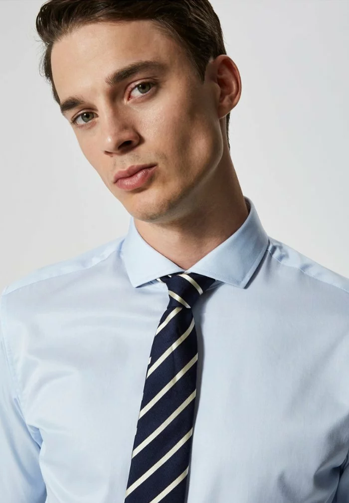 Selected Homme PELLE - Chemise Classique - Light Blue 4 Selected Homme PELLE - Chemise Classique - Light Blue – Image 4