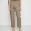 Selected Homme SLHLOOSE SALFORD FLEX PANTS - Chino - Chinchilla