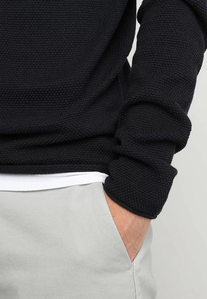 Selected Homme SLHROCKY - Pullover - Dark Sapphire 4 Selected Homme SLHROCKY - Pullover - Dark Sapphire – Image 4