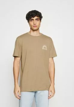 Selected Homme SLHRELAXEDMILO ONECK TEE - T-shirt Imprimé - Kelp -Selected Homme Soldes Boutique d990598a1dd348b087a20b9bad285d28