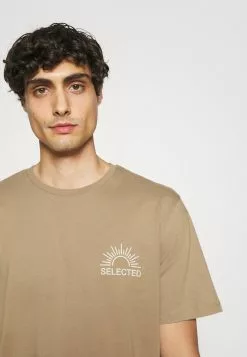Selected Homme SLHRELAXEDMILO ONECK TEE - T-shirt Imprimé - Kelp -Selected Homme Soldes Boutique dce5b05d9f184857b0ccbaf5b05d2435