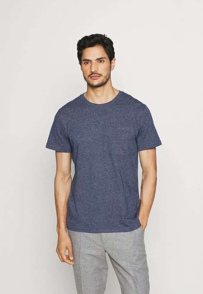 Selected Homme SLHDECKER O NECK TEE - T-shirt Basique - Dress Blues 1 Selected Homme SLHDECKER O NECK TEE - T-shirt Basique - Dress Blues