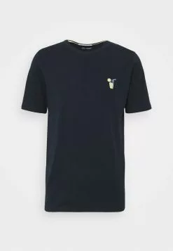 Selected Homme SLHFRESNO - T-shirt Basique - Sky Captain 10 Selected Homme SLHFRESNO - T-shirt Basique - Sky Captain -Selected Homme Soldes Boutique df14c90929814b4ea64aca150f6f796a