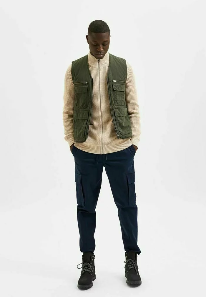 Selected Homme WESTE UTILITY-STIL - Veste Sans Manches - Dark Green 4 Selected Homme WESTE UTILITY-STIL - Veste Sans Manches - Dark Green – Image 4