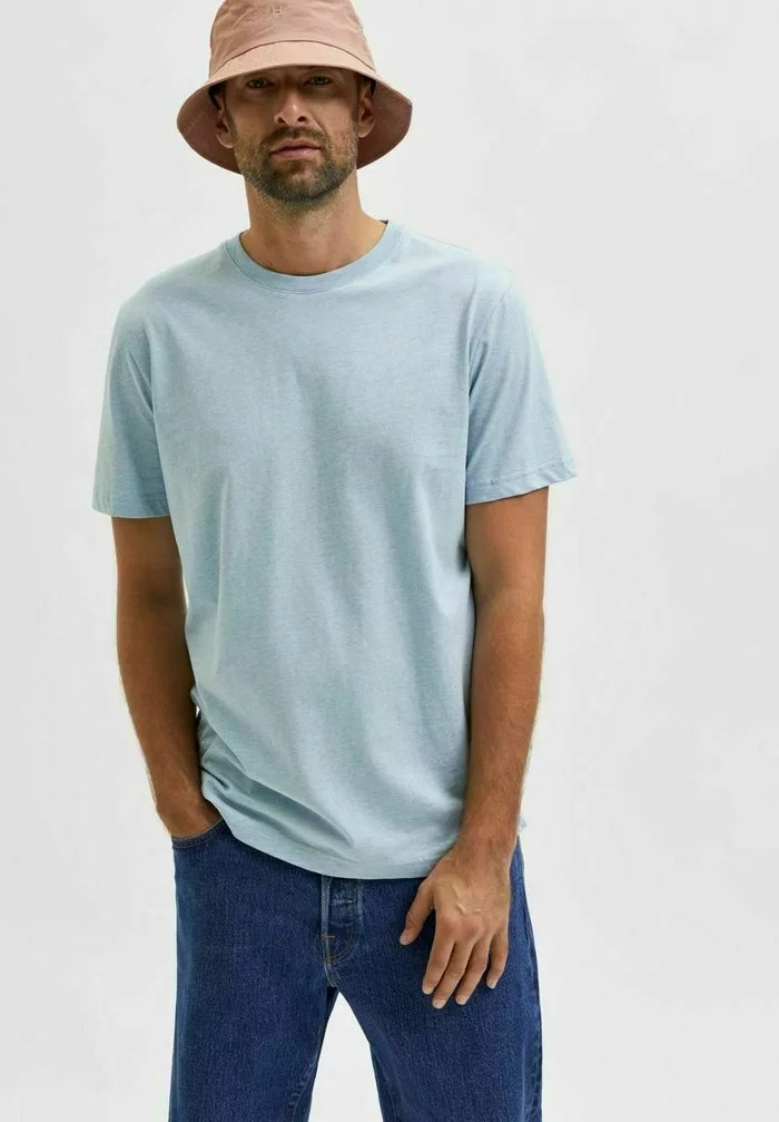 Selected Homme SLHNORMAN SS O-NECK S NOOS - T-shirt Basique - Celestial Blue 5 Selected Homme SLHNORMAN SS O-NECK S NOOS - T-shirt Basique - Celestial Blue – Image 5