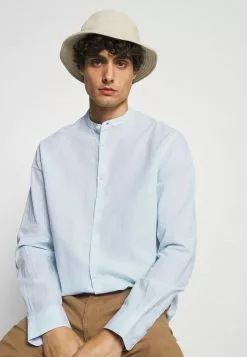 Selected Homme SLHREGNEW CHINA - Chemise - Skyway 11 Selected Homme SLHREGNEW CHINA - Chemise - Skyway -Selected Homme Soldes Boutique e7bc0a30e9664fd8a17465a68799a090