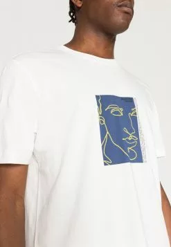 Selected Homme RELAXROB O-NECK TEE CAMP - T-shirt Imprimé - Cloud Dancer Blue Print -Selected Homme Soldes Boutique e897cd20d6b64df79b4a0d4ecbd7776d