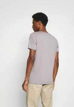 Selected Homme SLHNEWMERCE O NECK TEE 3PACK - T-shirt Basique - Navy Blazer/frost Gray/winetastin 10 Selected Homme SLHNEWMERCE O NECK TEE 3PACK - T-shirt Basique - Navy Blazer/frost Gray/winetastin -Selected Homme Soldes Boutique ec6090cfa89749c5b5c0f85966b0549b