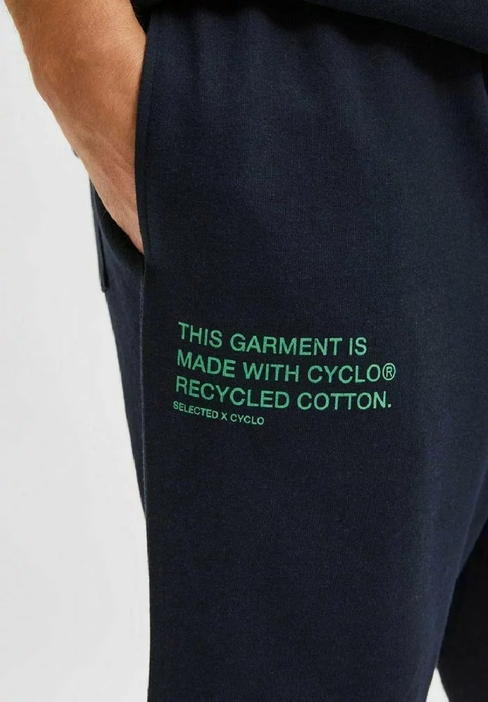 Selected Homme SLHLOOSEAAREN - Short - Navy Blazer 5 Selected Homme SLHLOOSEAAREN - Short - Navy Blazer – Image 5