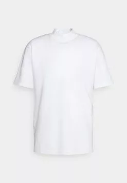 Selected Homme SLHRELAXMART O NECK - T-shirt Basique - Bright White -Selected Homme Soldes Boutique fb6d52d3488c4f03bb2a919496183a98