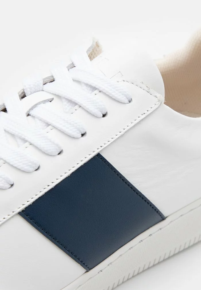 Selected Homme SLHOSCAR CLEAN - Baskets Basses - Dark Navy 7 Selected Homme SLHOSCAR CLEAN - Baskets Basses - Dark Navy – Image 7